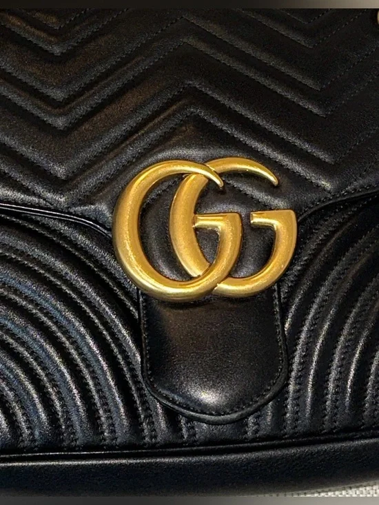 Gucci GG Black Quilted Marmont Leather Shoulder Bag with Gold Hardware - Picture 5 of 8